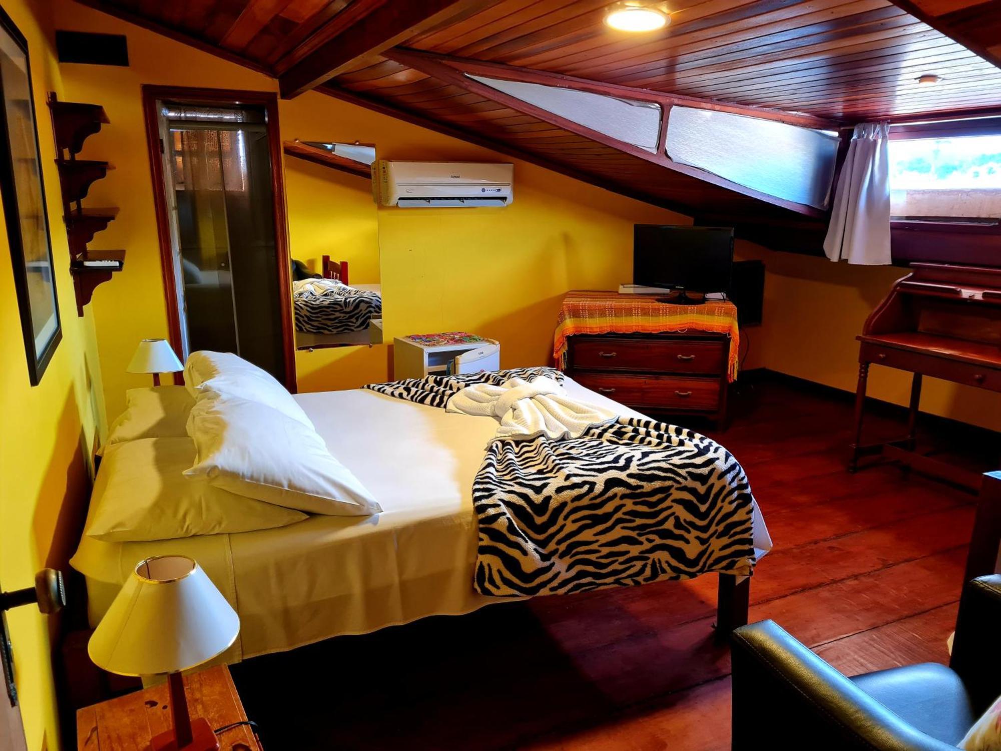 Pousada Talismã Paraty Quarto foto